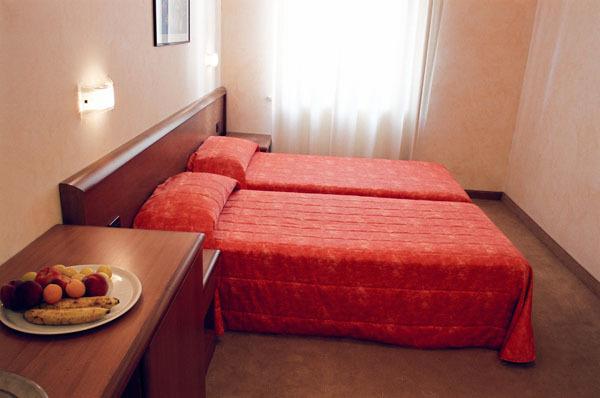 Hotel Italia การ์มาโญลา ห้อง รูปภาพ